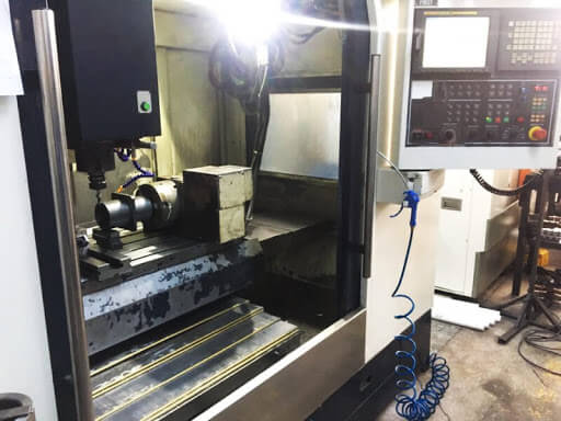 4 Eksenli CNC İşleme Merkezi ve CNC Torna