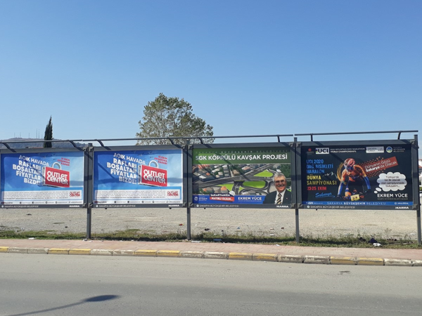 İzmit Outlet Billboard