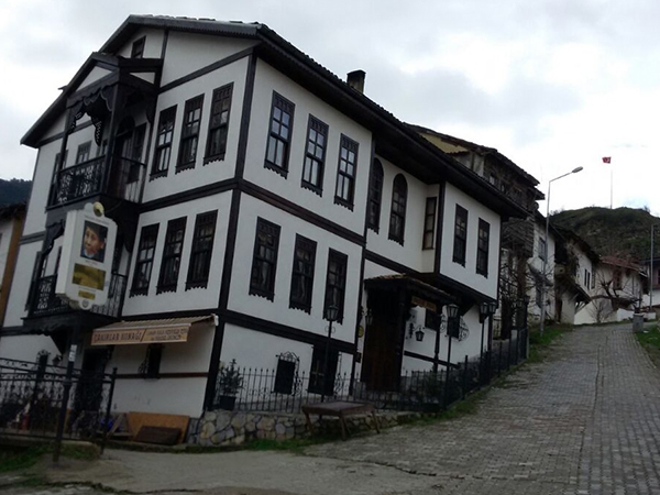 Taraklı Turu